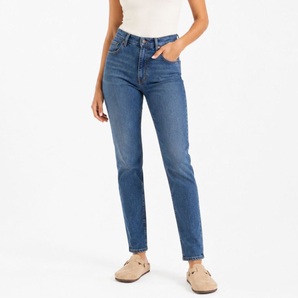 6397 NWT Slim Skinny Jeans Women’s Size 26 Clean Dark High Rise Italian Denim